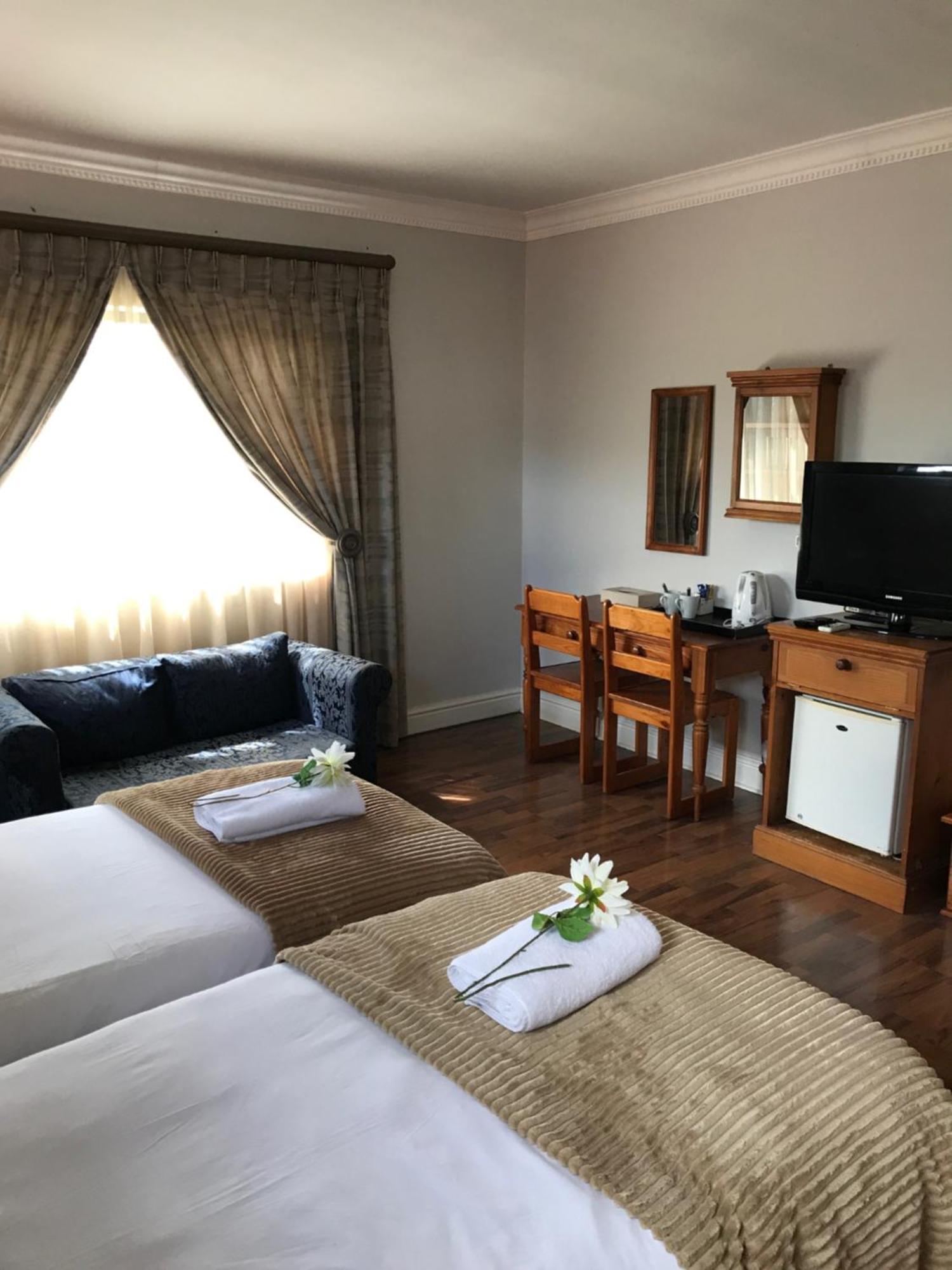 Albatross Guest house