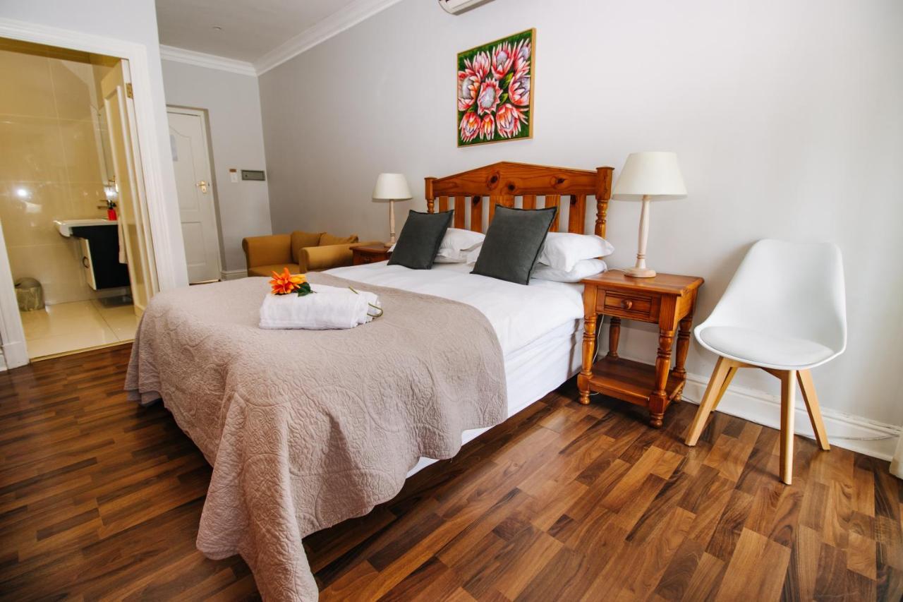 Guest house Albatross 3*
