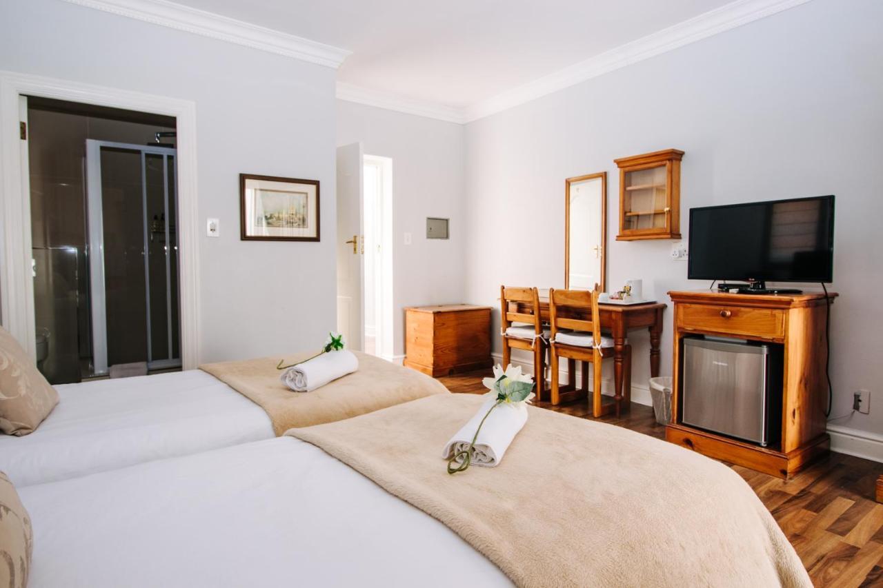 Albatross 3* Cape Town
